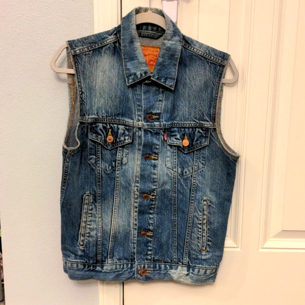 Levi's Trucker Jacket Denim Vest Mens S Aged Look